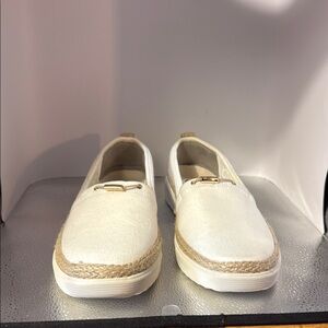 Men’s White Slip-On Boat Shoes size 11